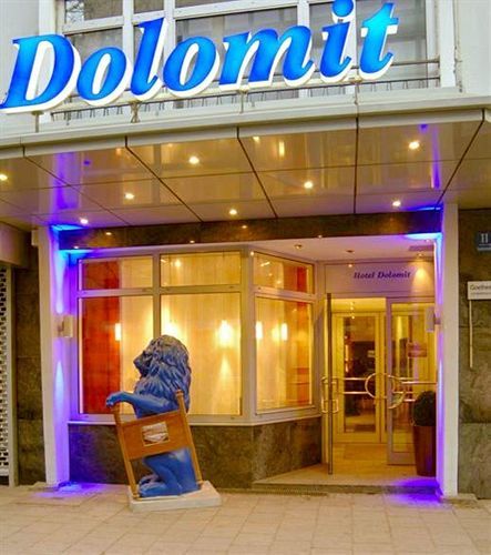 Hotel Dolomit Мюнхен Екстер'єр фото